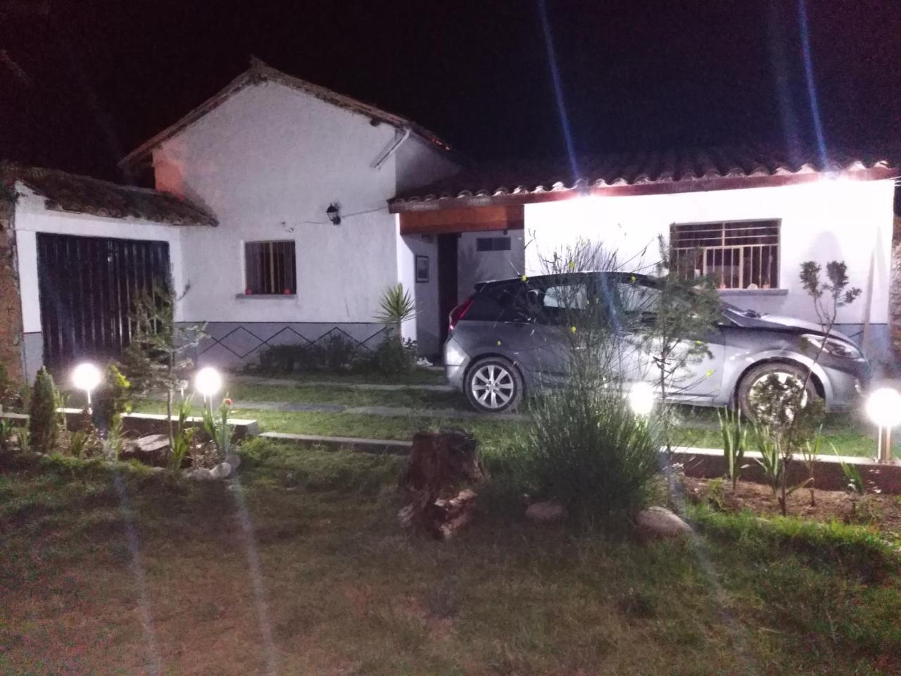Pousada Villa Huaripampa Шауха Екстериор снимка